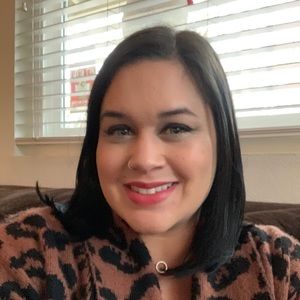 Meet your Posher, Candace